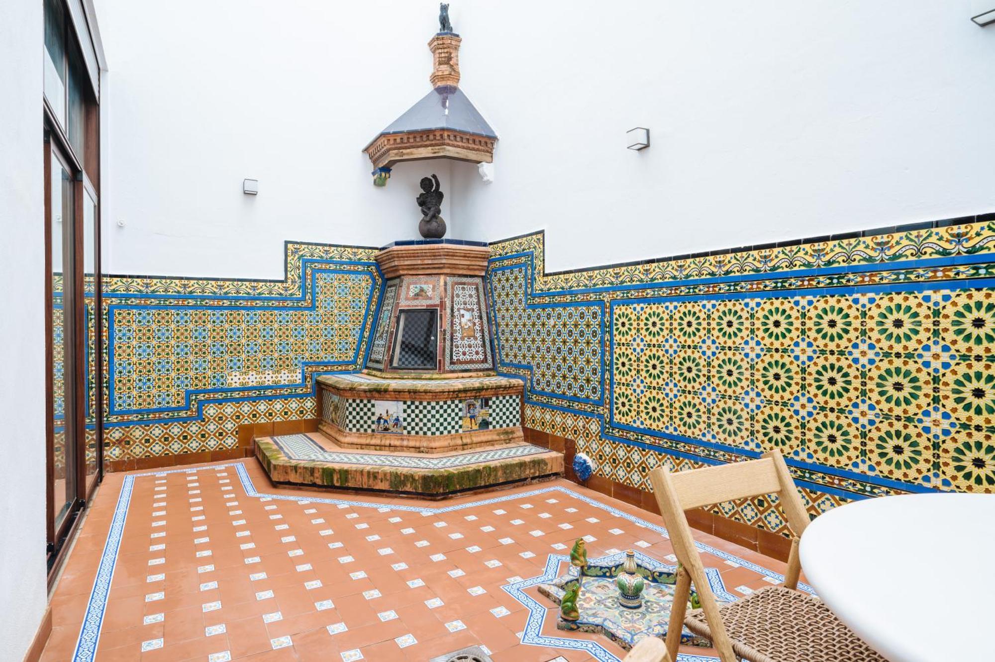 Apartahotel El Escondite De Triana